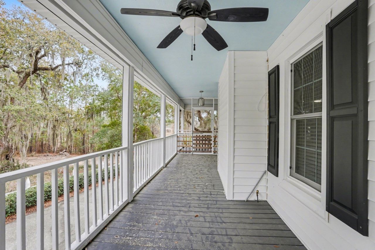 753 Robin Dr.  Photo 14