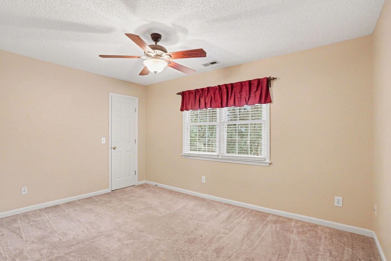 753 Robin Dr.  Photo 27