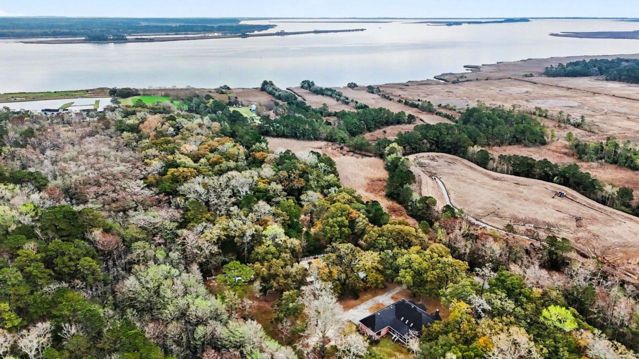 753 Robin Dr.  Photo 46