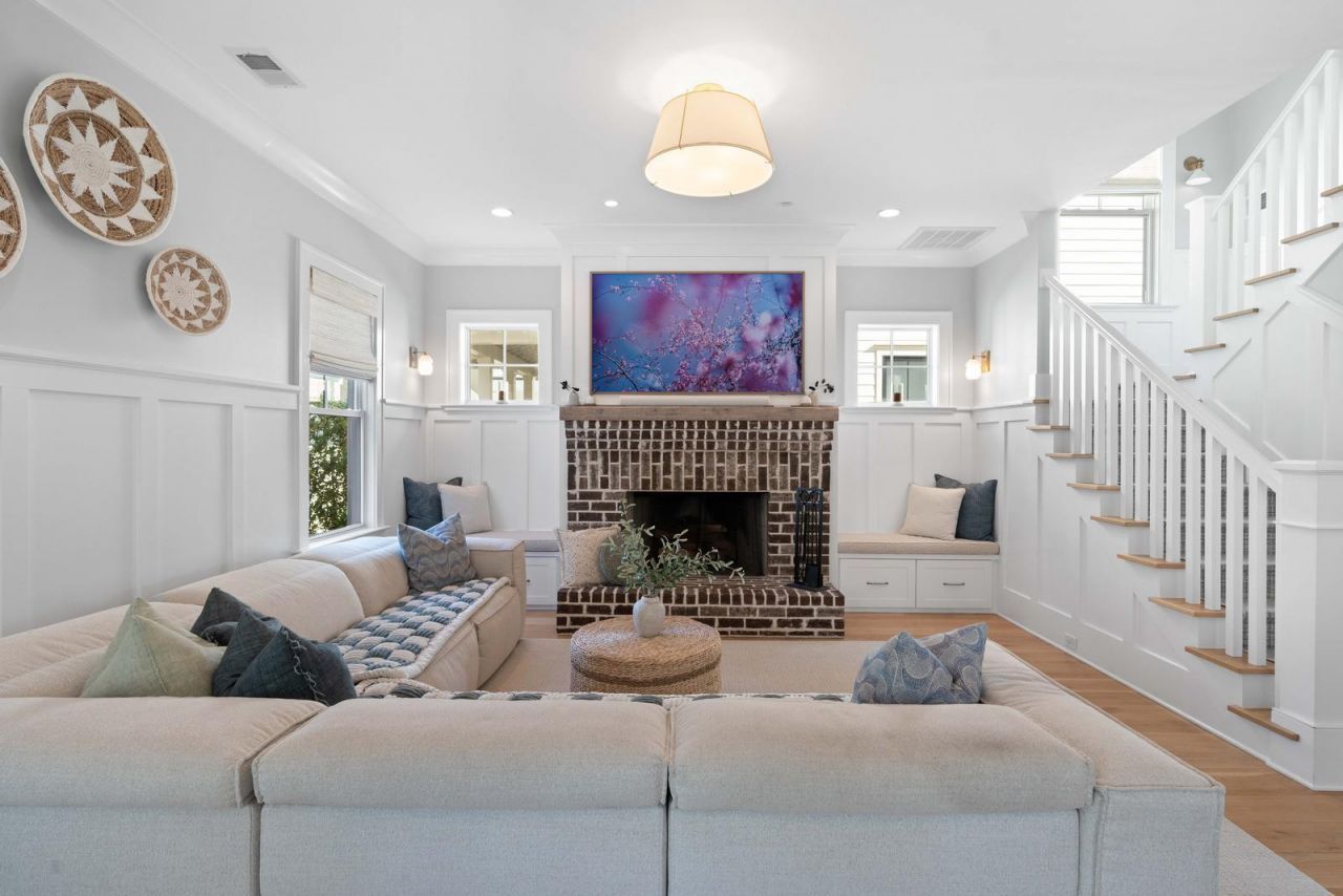 1300 Penshell Place Photo 10