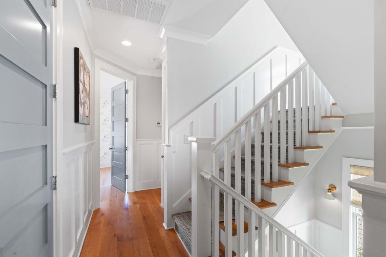 1300 Penshell Place Photo 30