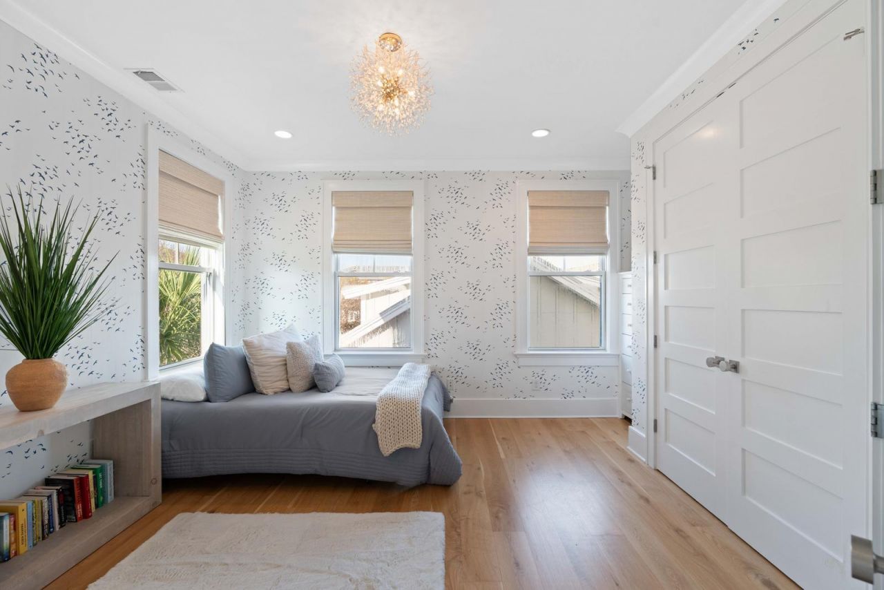 1300 Penshell Place Photo 44