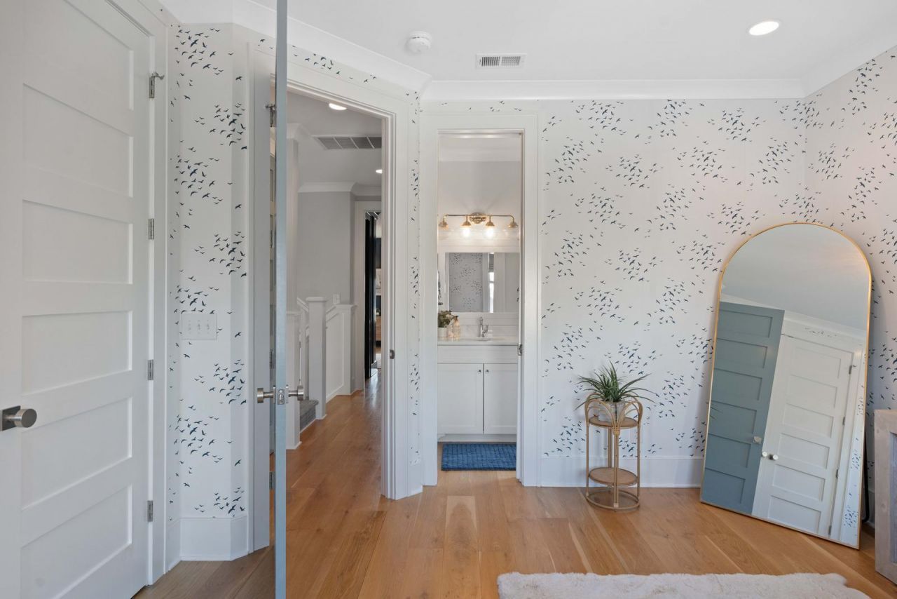 1300 Penshell Place Photo 45