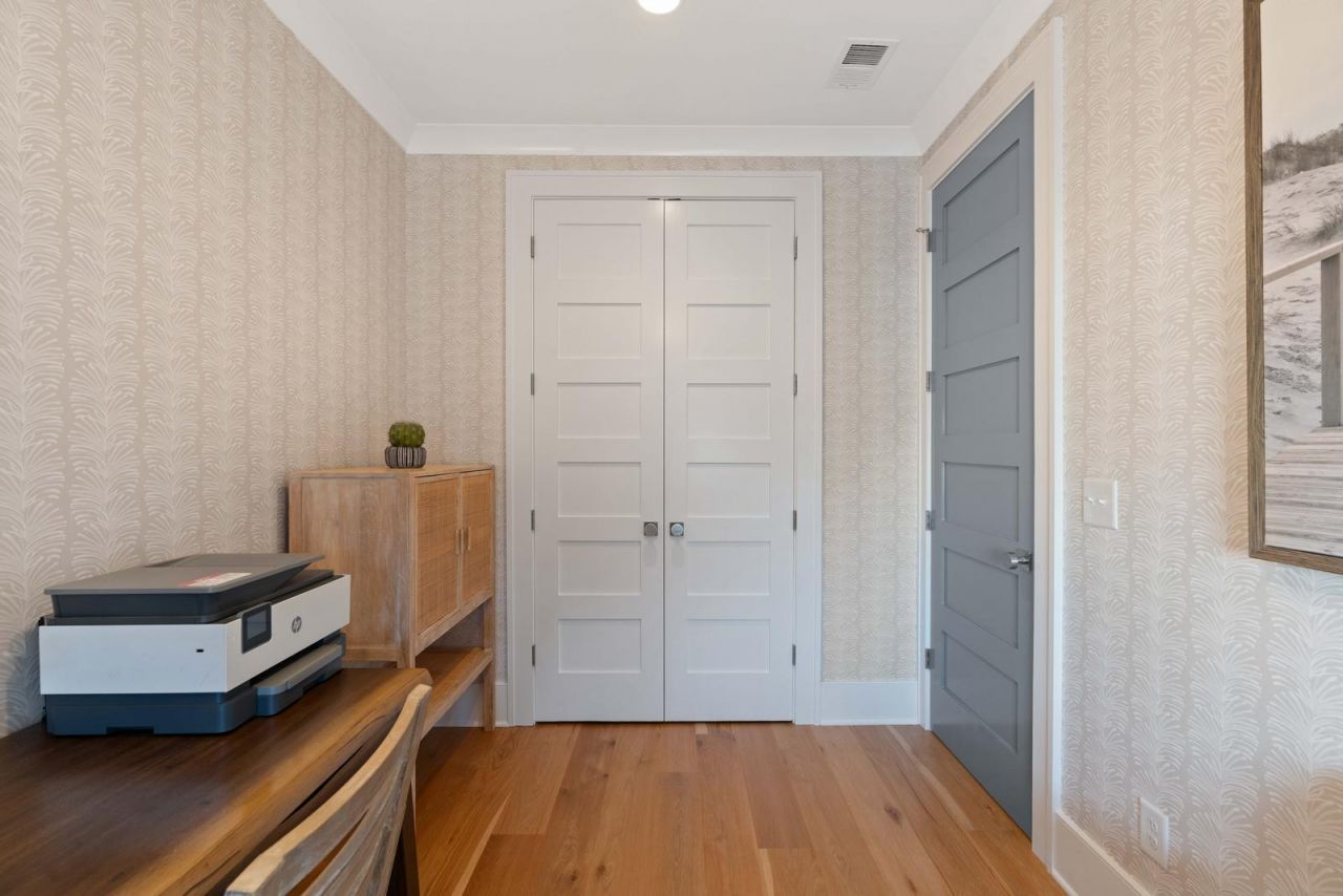 1300 Penshell Place Photo 49