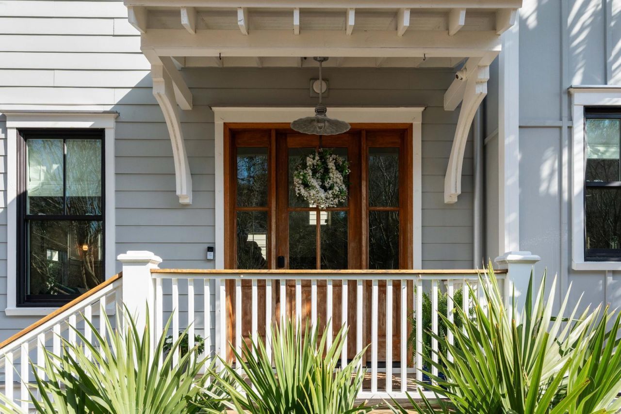 1300 Penshell Place Photo 5