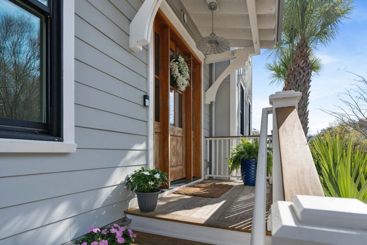 1300 Penshell Place Photo 6