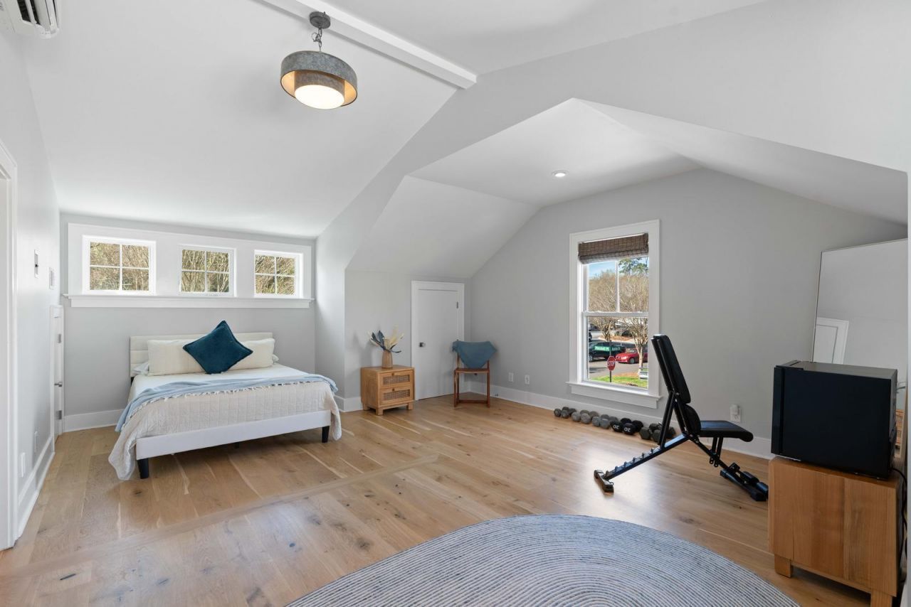 1300 Penshell Place Photo 72