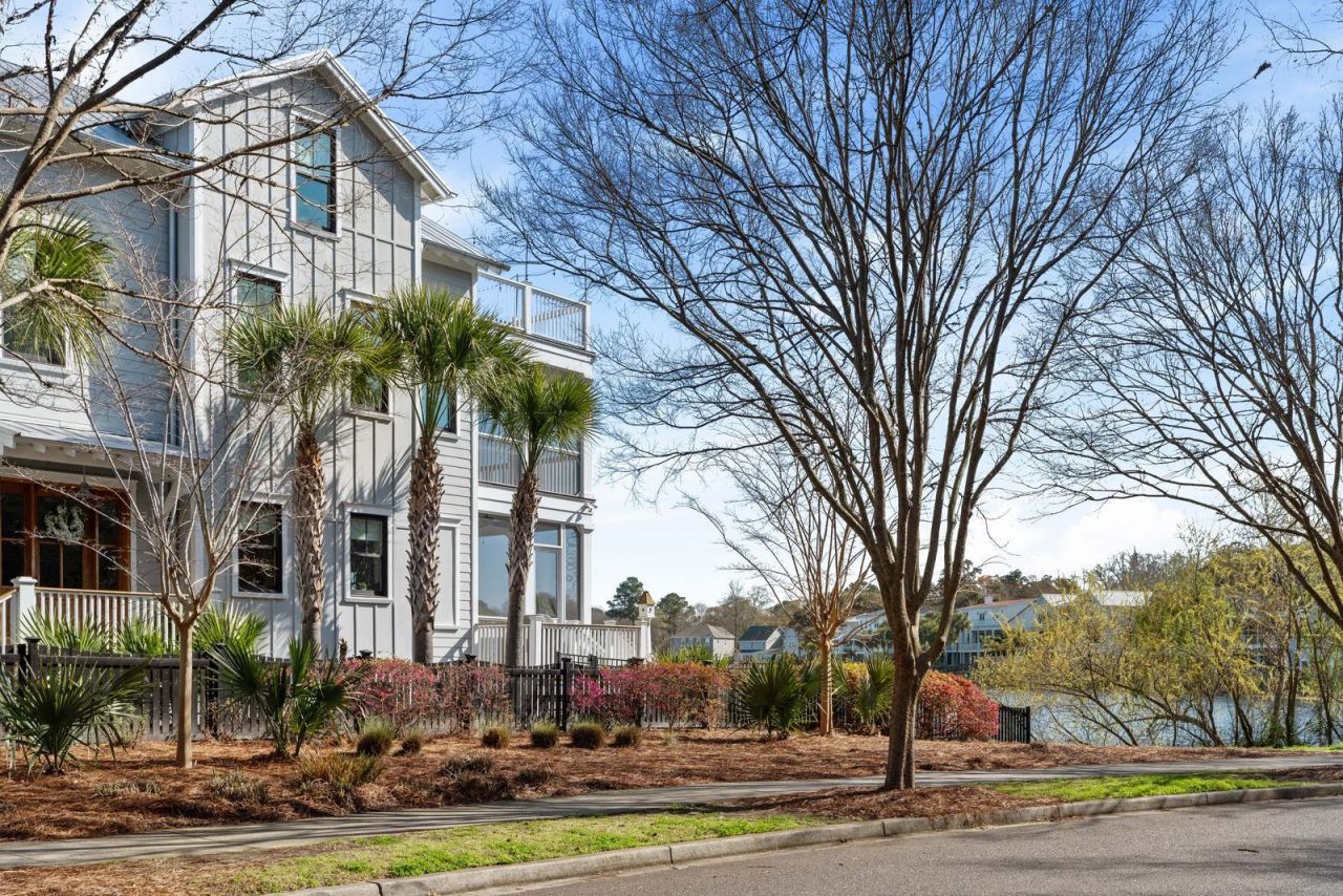 1300 Penshell Place Photo 78