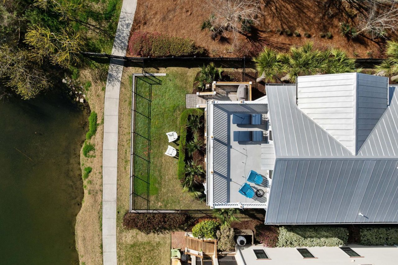 1300 Penshell Place Photo 89