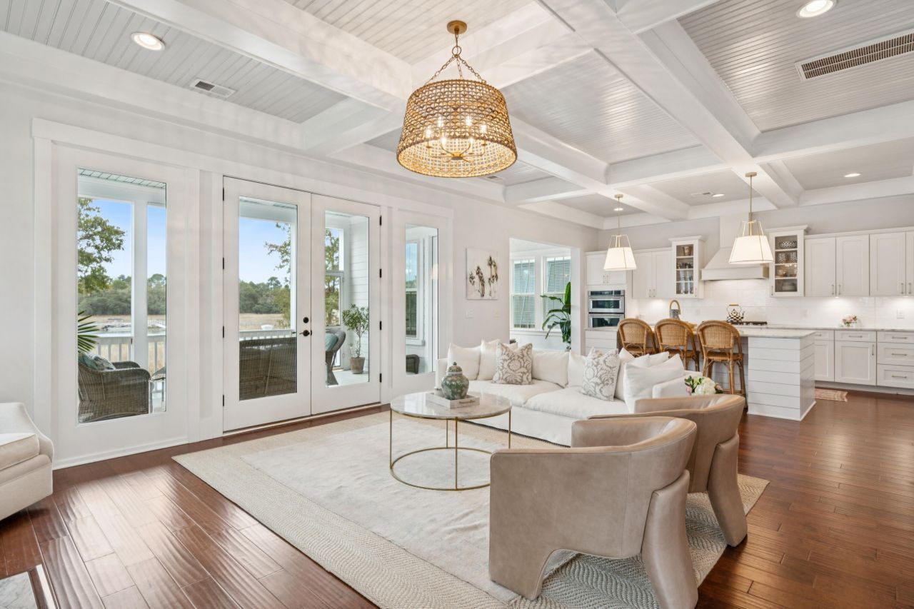 1047 Hills Plantation Drive Photo 6