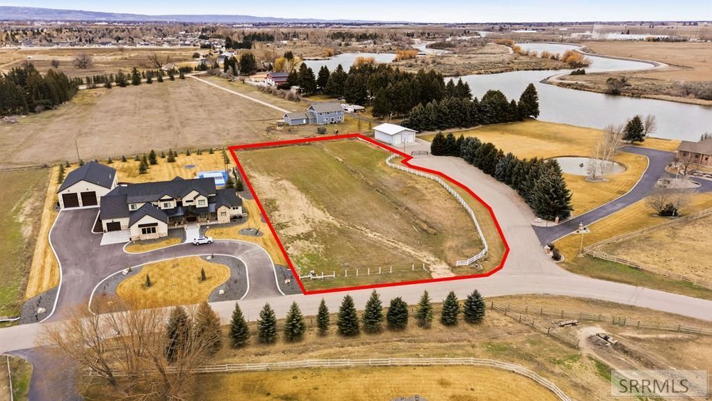 7597 Riverfront Drive, Idaho Falls, ID 83401 Main Photo