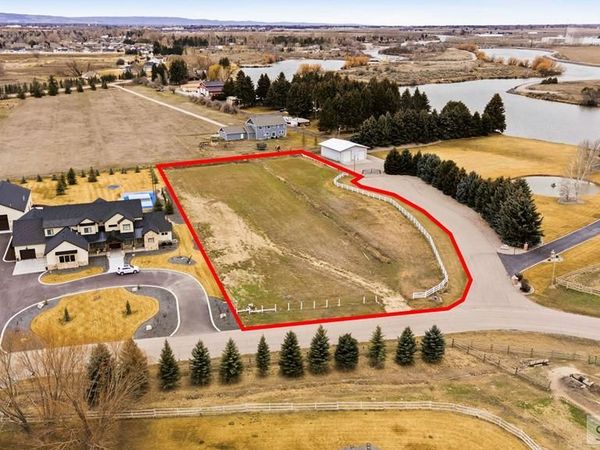 7597 Riverfront Drive, IDAHO FALLS, ID 83401