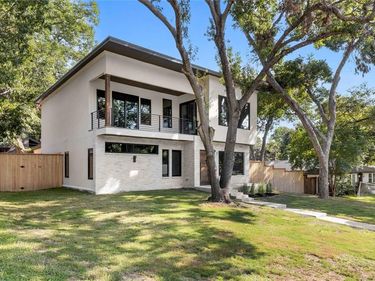 10434 Vinemont Street, Dallas, TX 75218