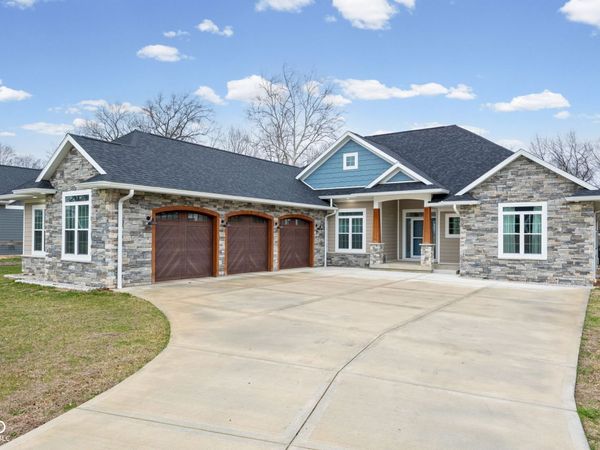 1015 Peach Lane, Covington, IN 47932