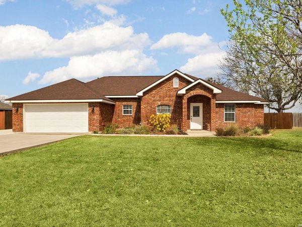 1456 Prairie Rose, Seguin, TX 78155