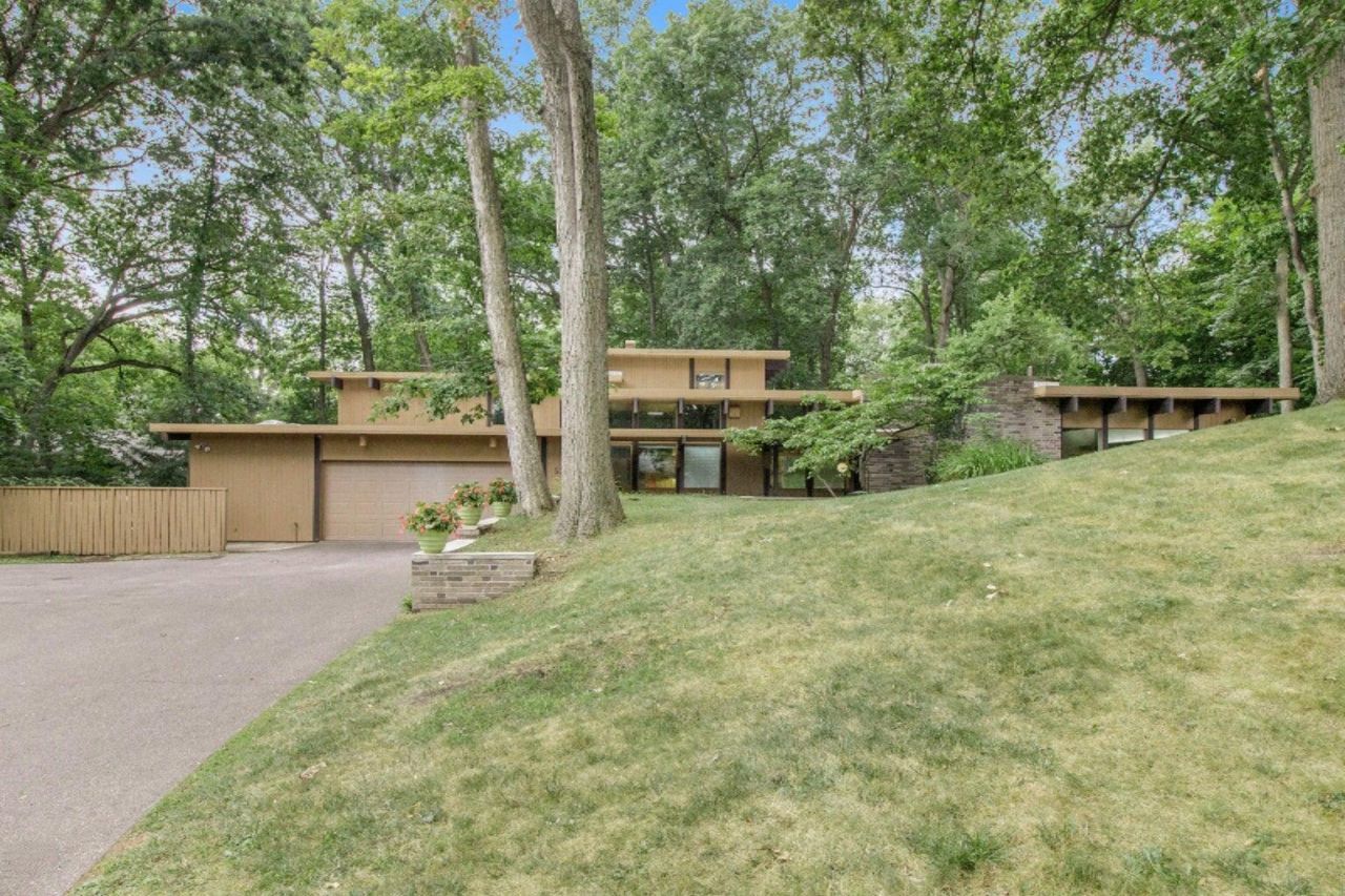 5228 Ridgebrook Drive, Portage, MI 49002 Main Photo