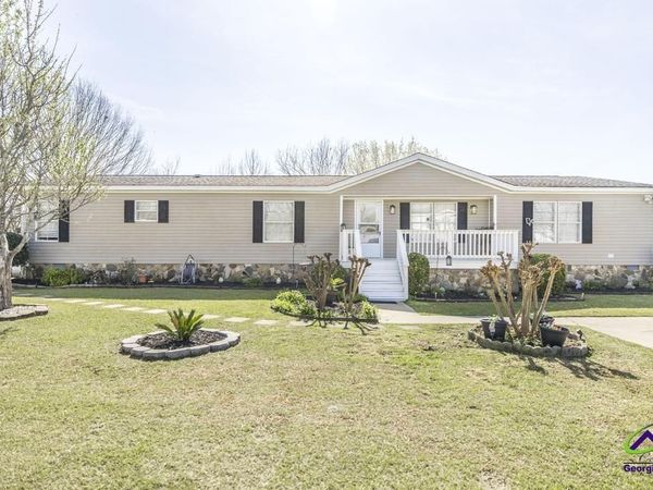 205 Arrlington Bnd, Byron, GA 31008