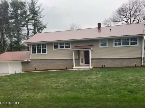 186 Stone Drive, Crossville, TN 38555