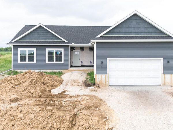 107 W 2nd Street, Friesland, WI 53935