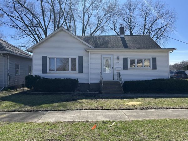 709 E Livingston Street , Streator, IL 61364