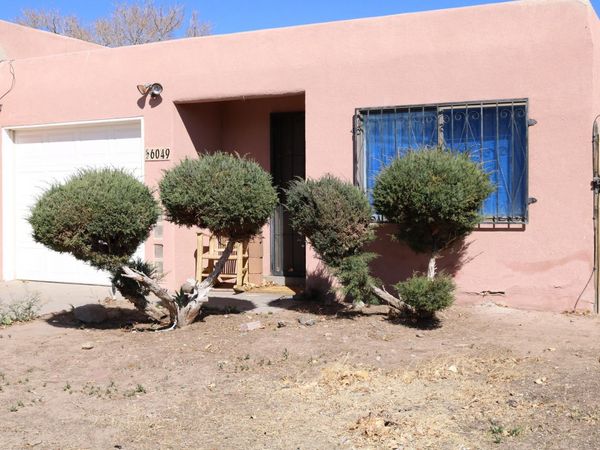 6049 Namath Avenue NW, Albuquerque, NM 87120