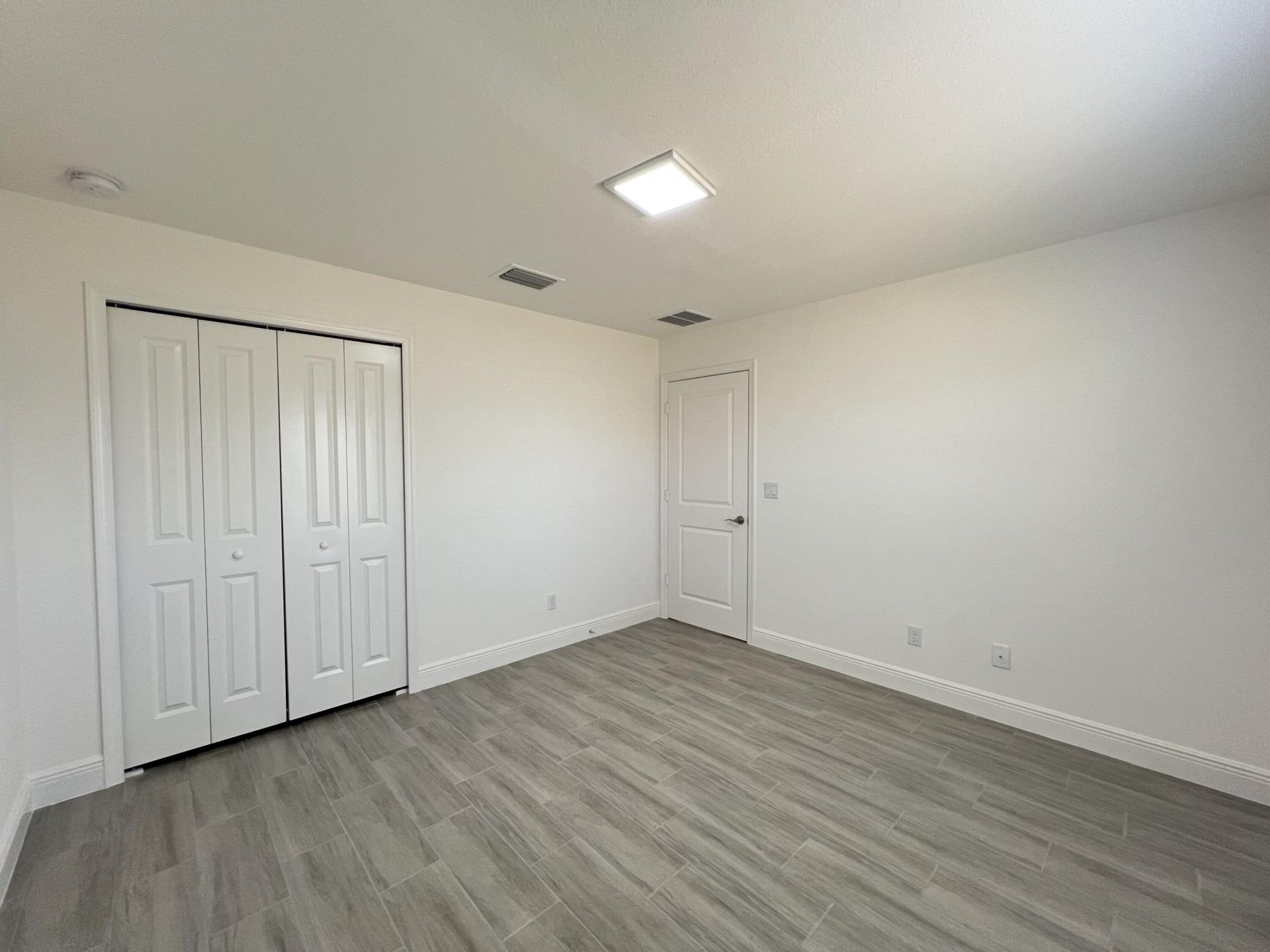 1031 SW Du Bois Avenue, Port Saint Lucie, FL 34953 Photo