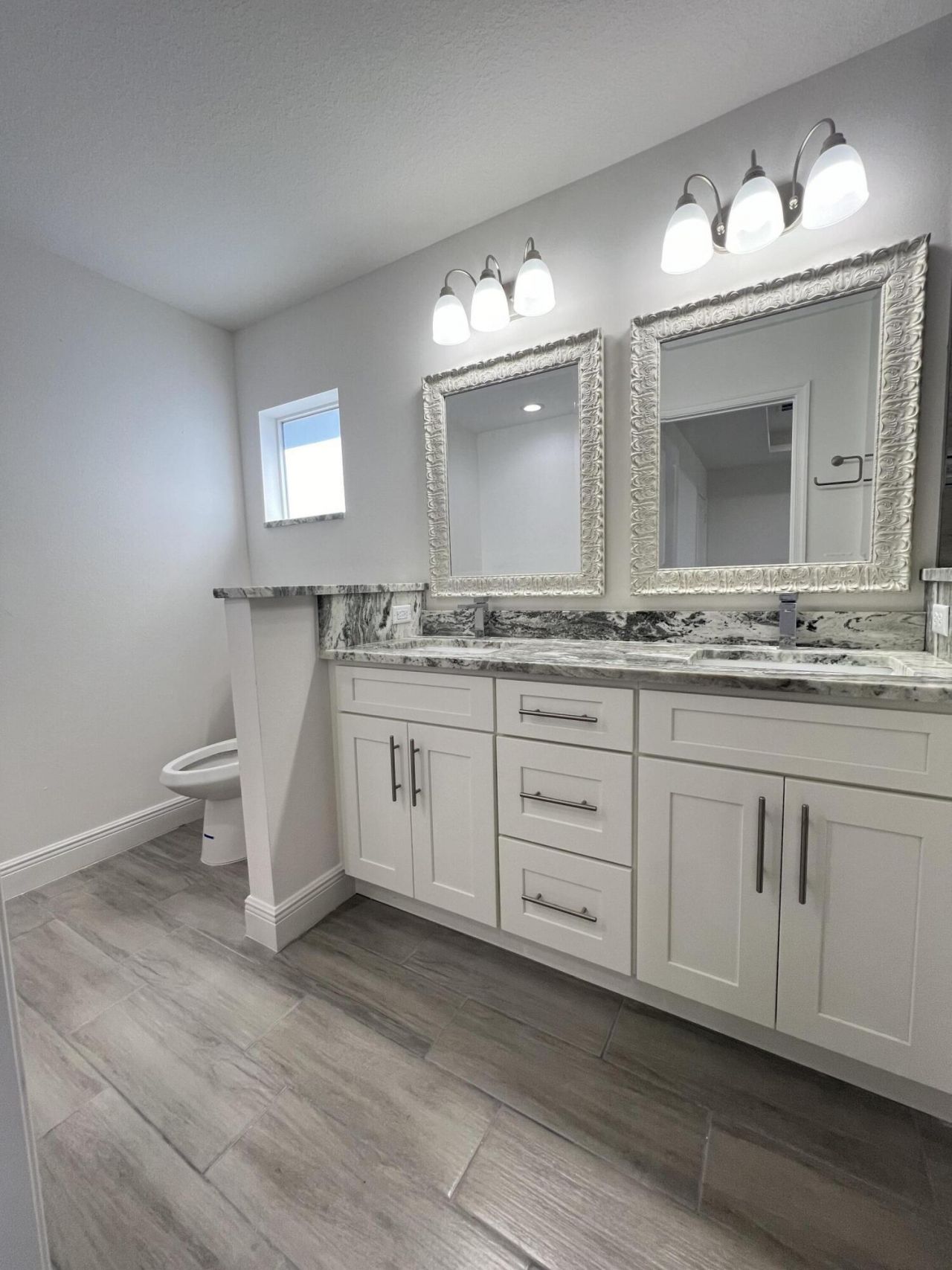 1031 SW Du Bois Avenue, Port Saint Lucie, FL 34953 Photo