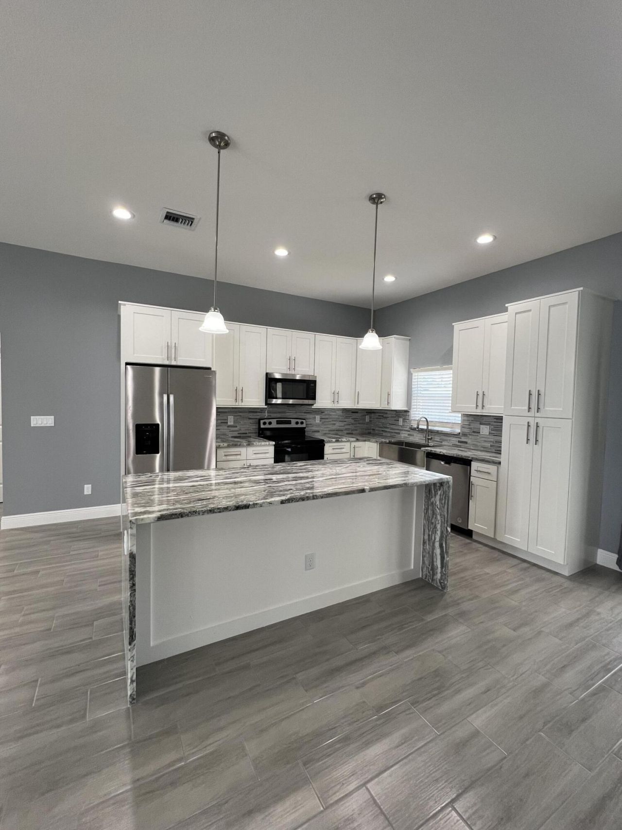 1031 SW Du Bois Avenue, Port Saint Lucie, FL 34953 Photo