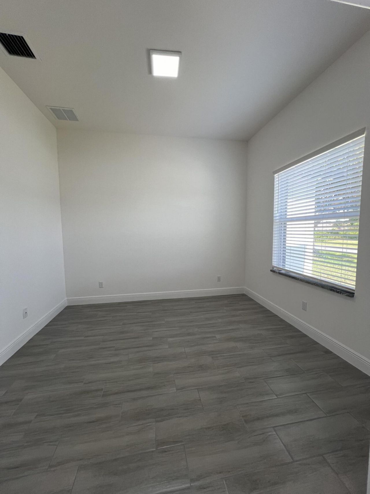 1031 SW Du Bois Avenue, Port Saint Lucie, FL 34953 Photo