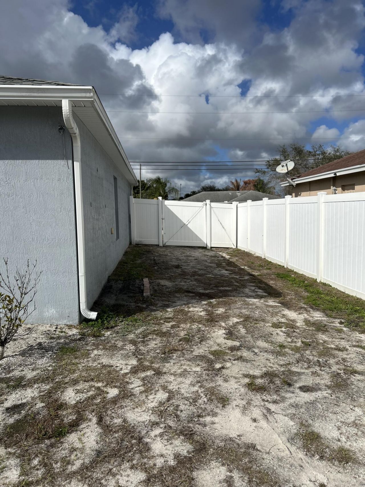 1114 SW Bellevue Avenue, Port Saint Lucie, FL 34953 Photo