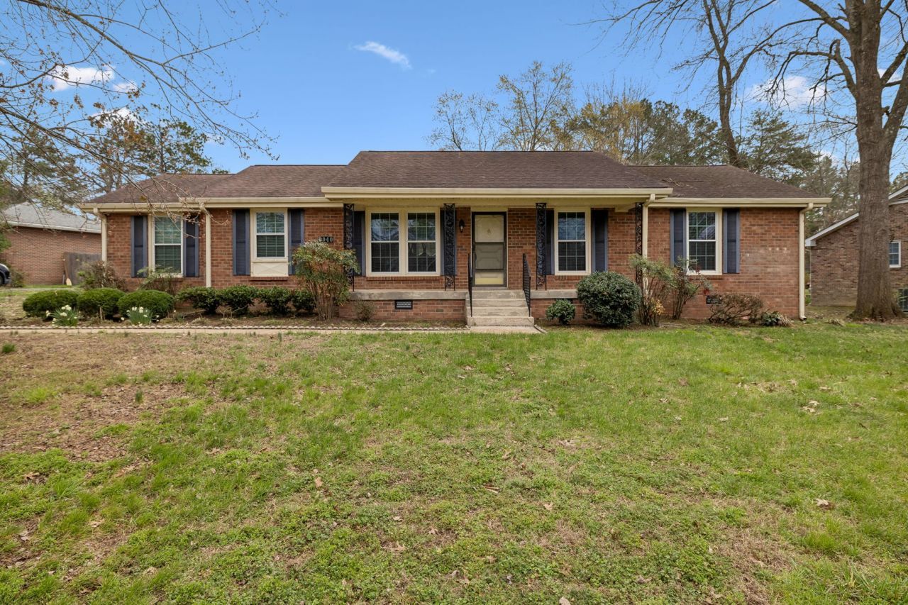 8040 Sawyer Brown Rd, Nashville, TN 37221 Main Photo