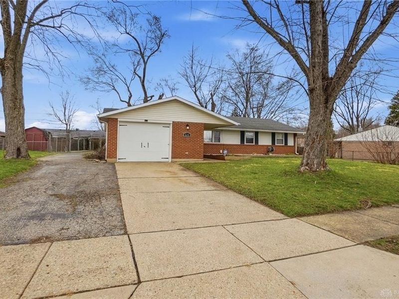 6241 Cruxten Drive, Huber Heights, OH 45424 Photo 2