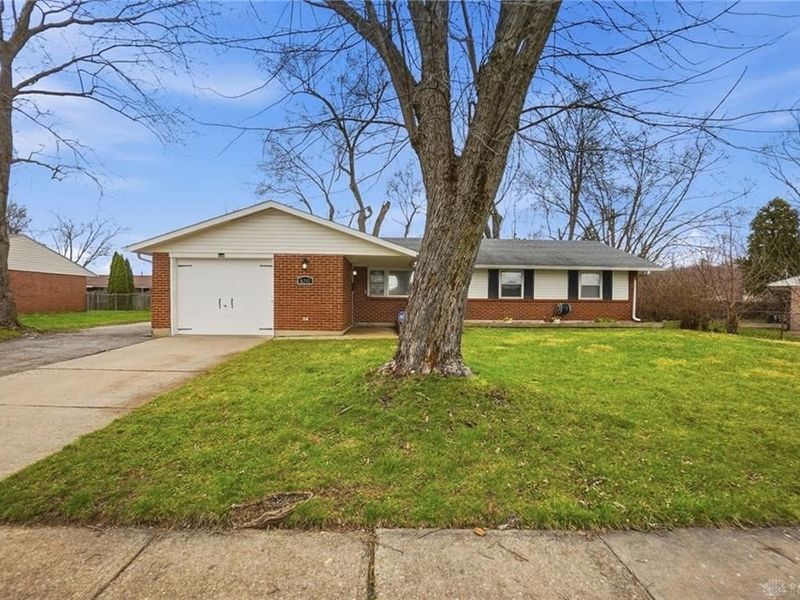 6241 Cruxten Drive, Huber Heights, OH 45424 Photo 3