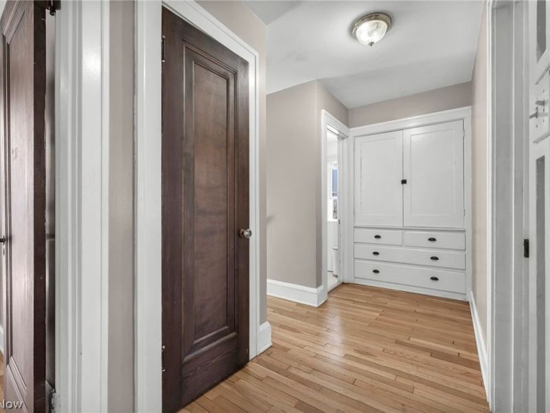 1521 Parkhill Road , Cleveland Heights, OH 44121 Photo 28