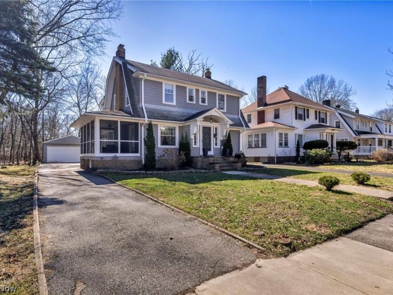 1521 Parkhill Road , Cleveland Heights, OH 44121 Photo 3