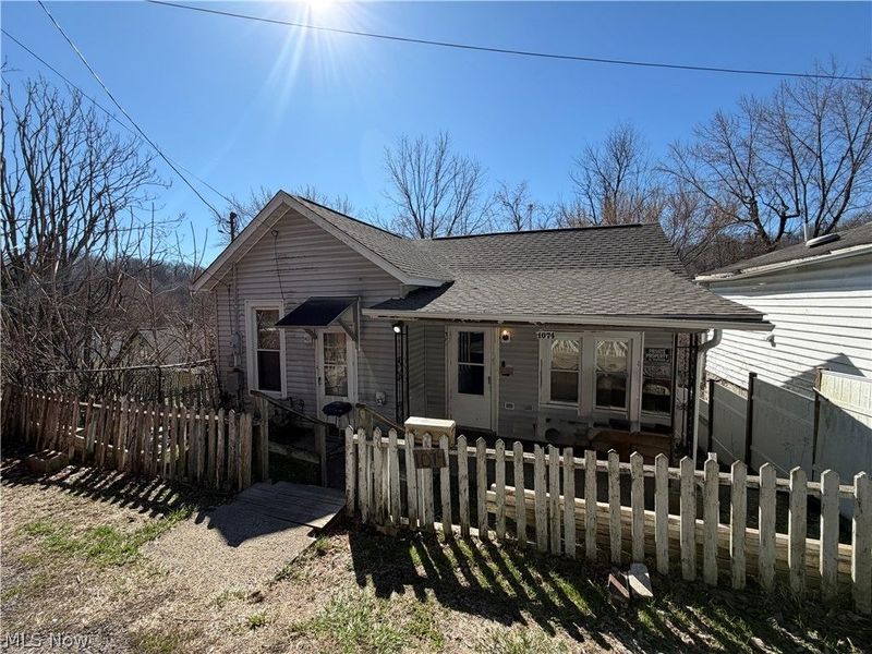 1074 Grant Street, Zanesville, OH 43701 Photo 3