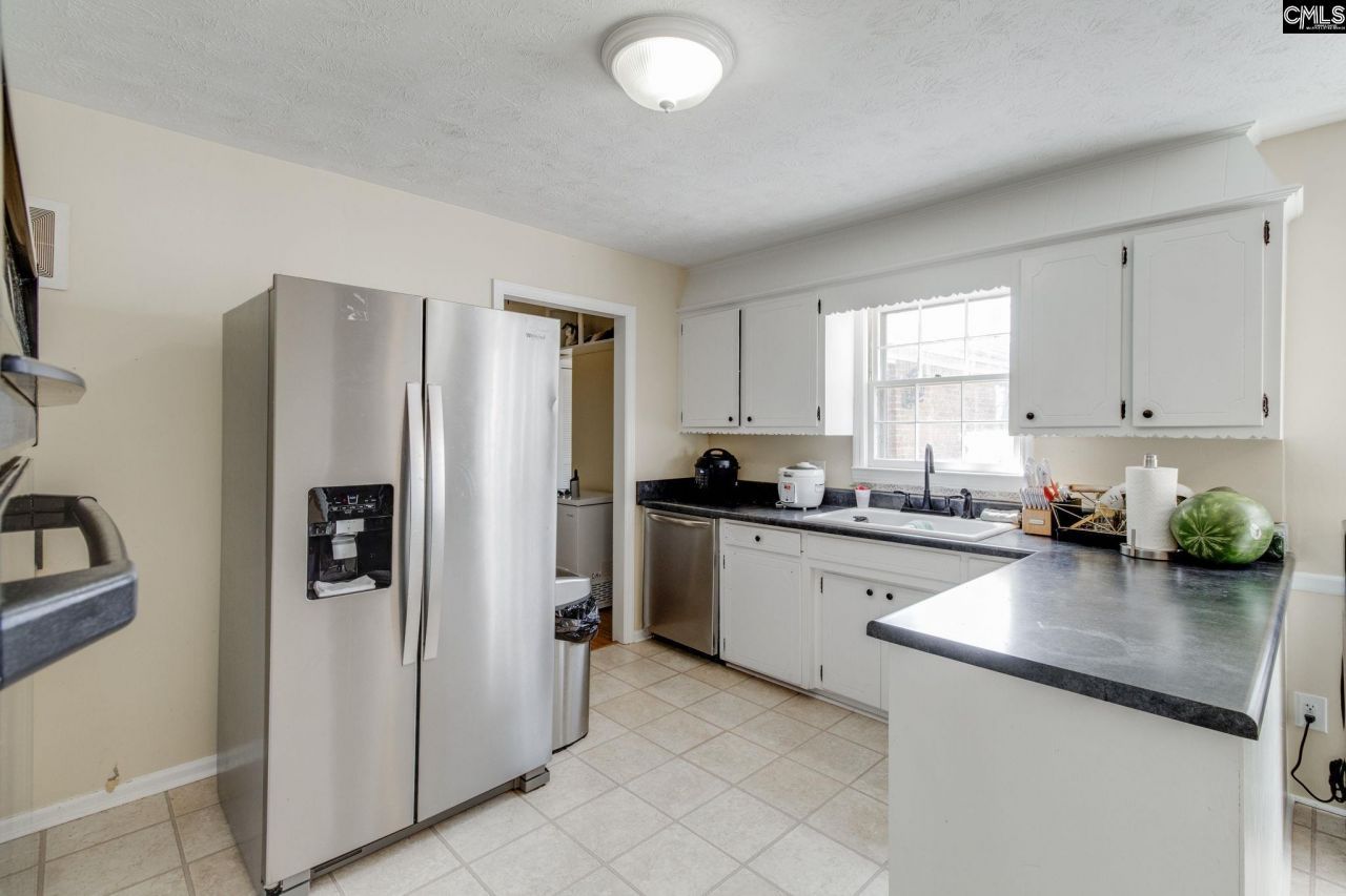 838 Gardendale Drive  Photo 10