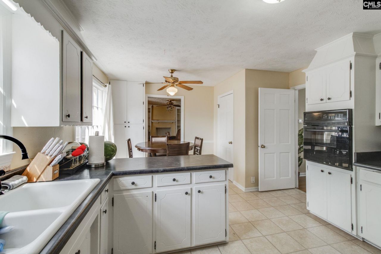 838 Gardendale Drive  Photo 12