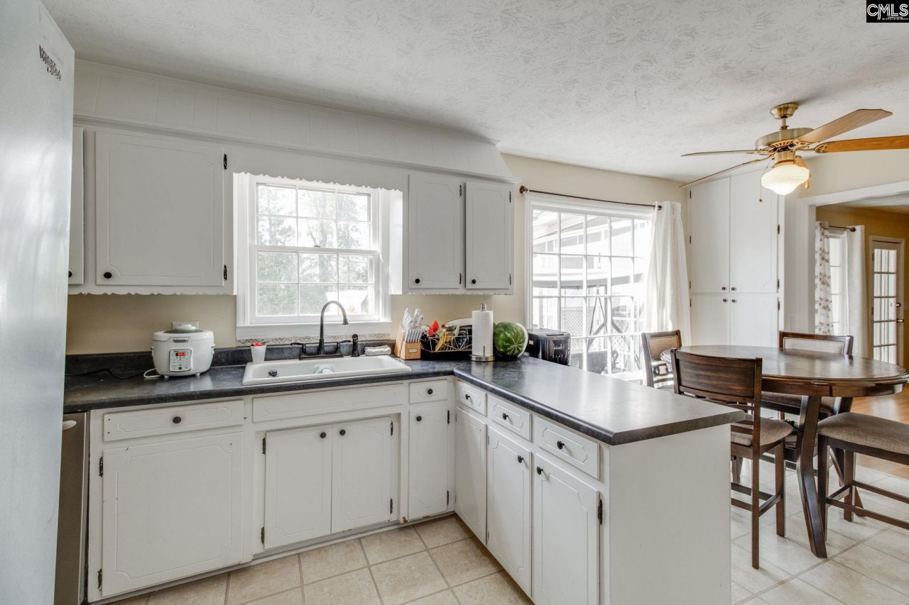 838 Gardendale Drive  Photo 13