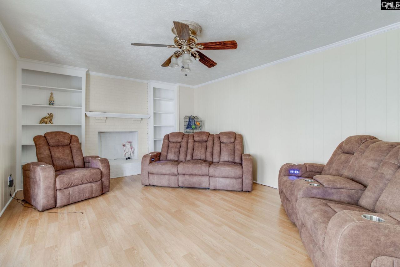 838 Gardendale Drive  Photo 16