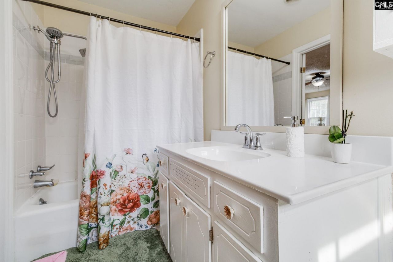 838 Gardendale Drive  Photo 22