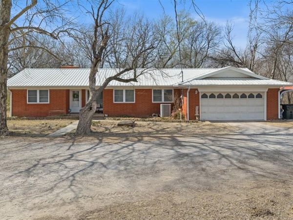 9482 Daves Drive, Davis, OK 73030