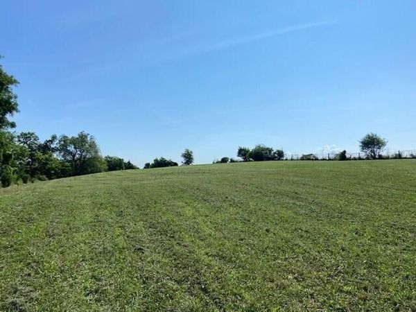 8234 Orangeburg Road, Maysville, KY 41056