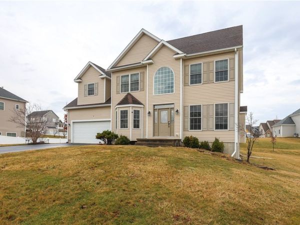 318 Wexford Lane, Horseheads, NY 14845