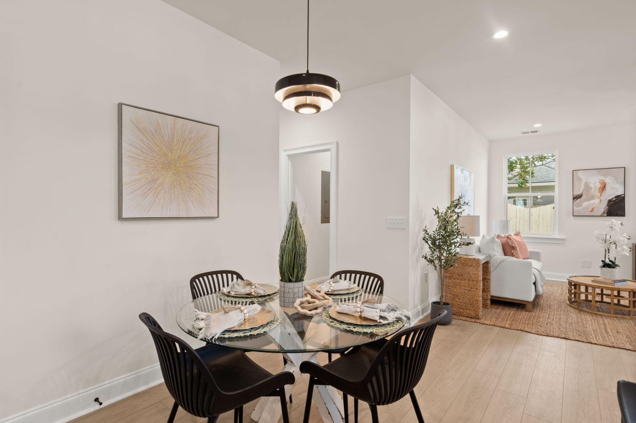 1937 Token Street Photo 10