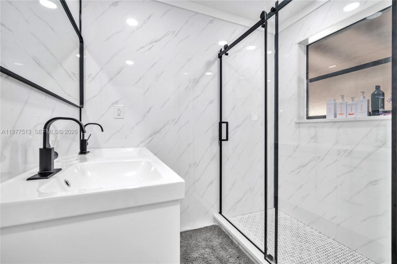 7151 Taft St, Hollywood, FL 33024 Photo