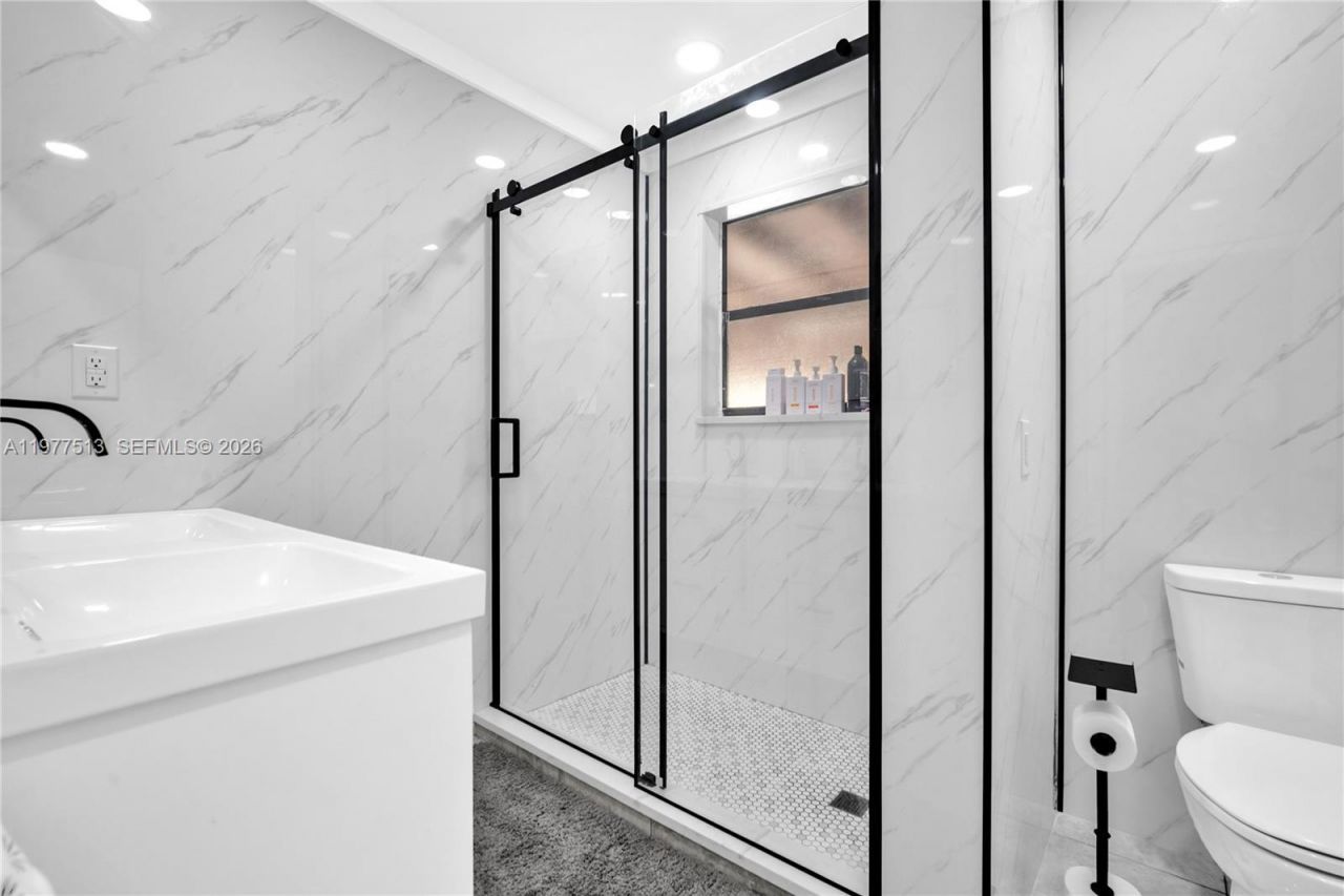 7151 Taft St, Hollywood, FL 33024 Photo