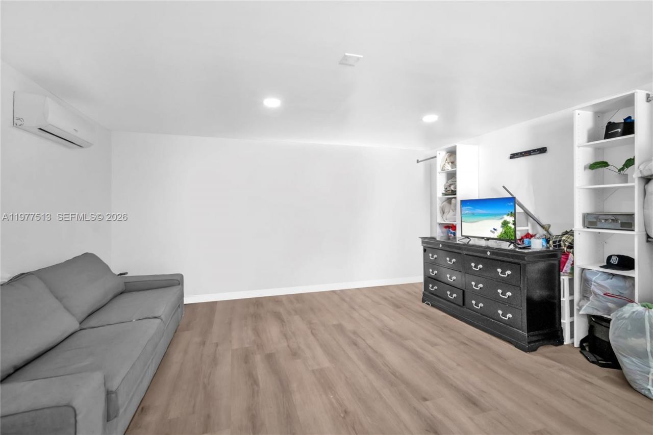 7151 Taft St, Hollywood, FL 33024 Photo