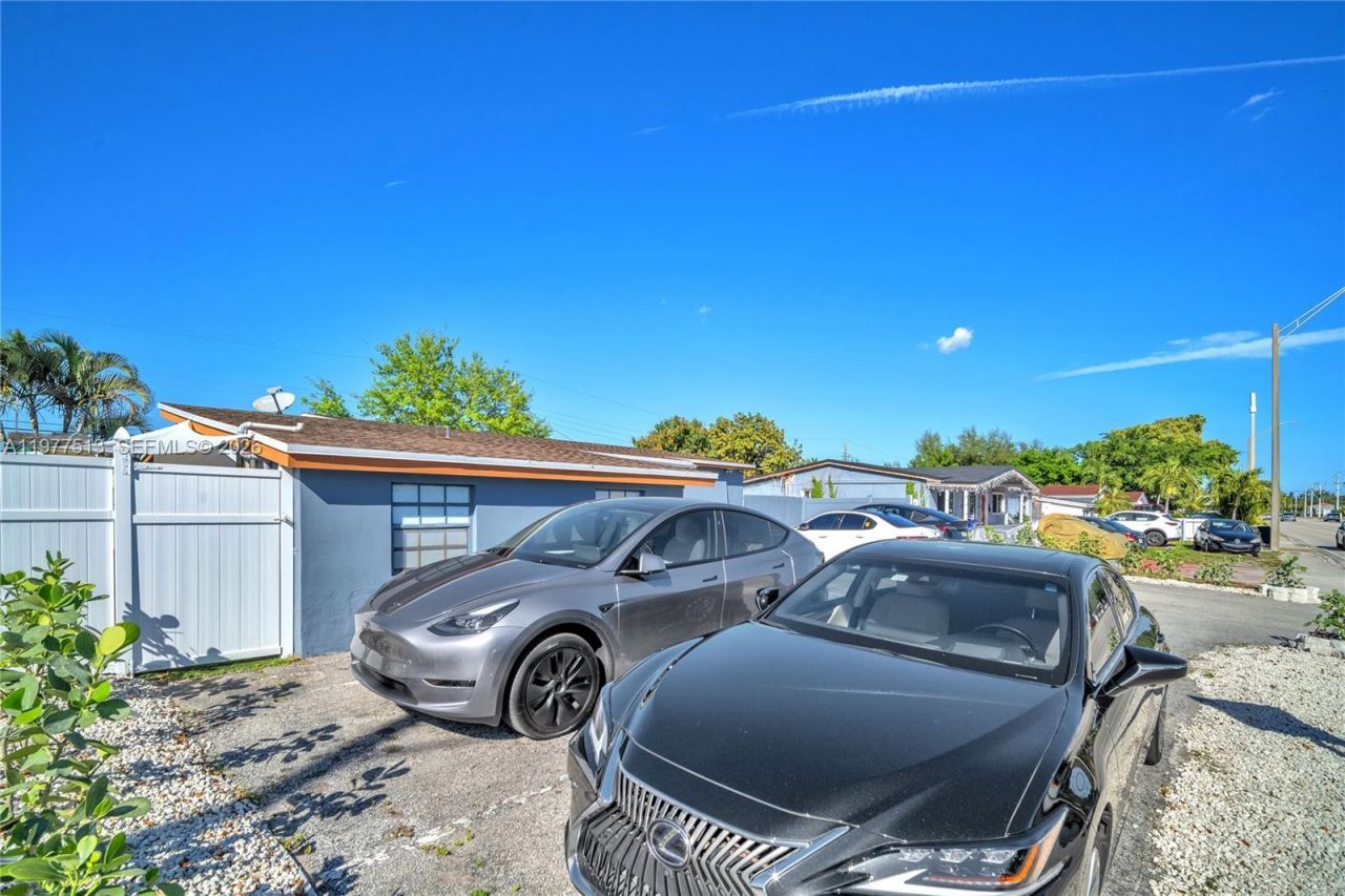 7151 Taft St, Hollywood, FL 33024 Photo