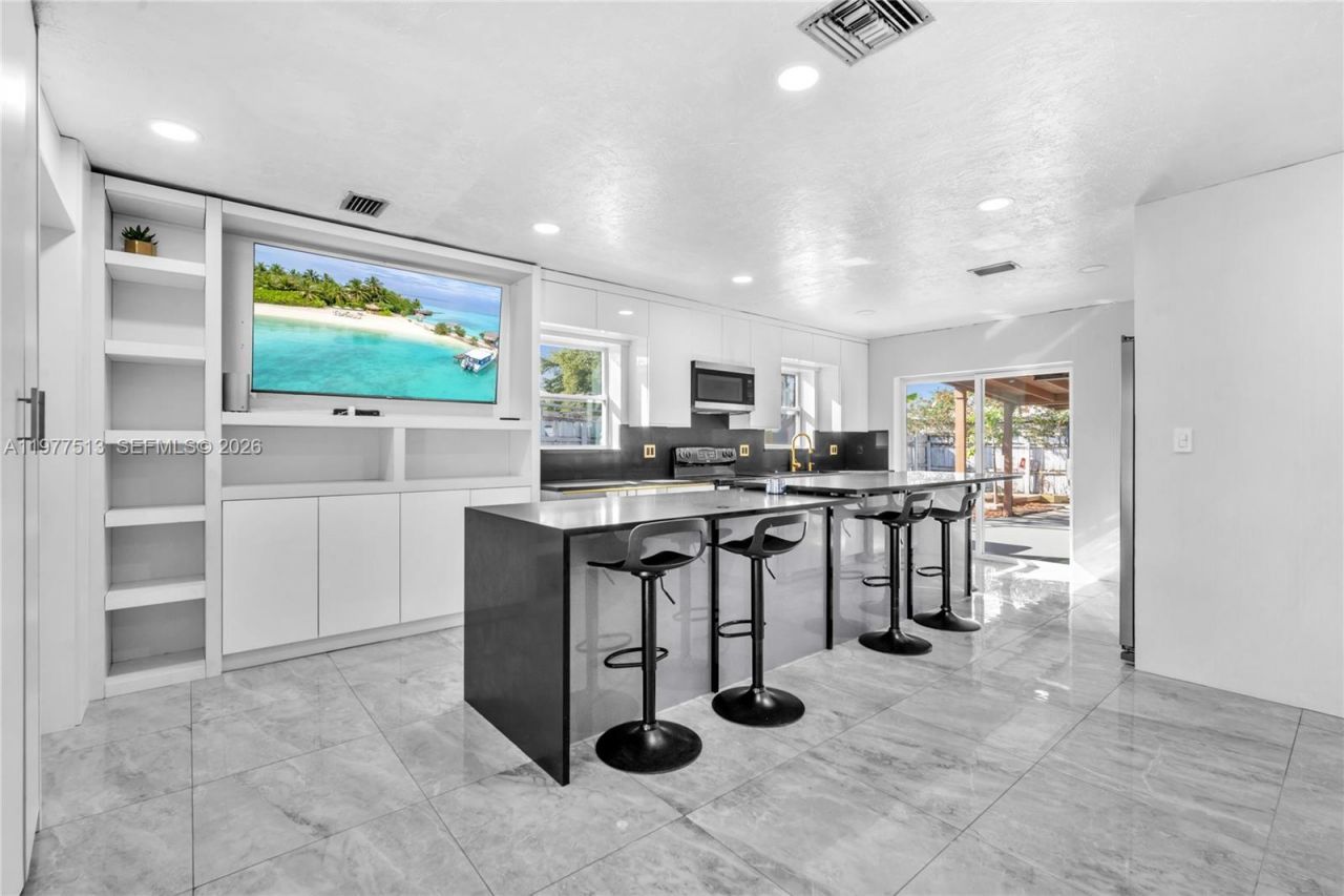 7151 Taft St, Hollywood, FL 33024 Photo